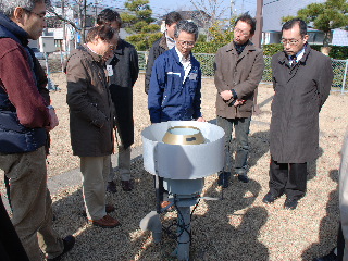 露場の雨量計