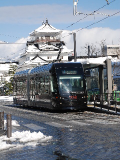 富山城とセントラム
