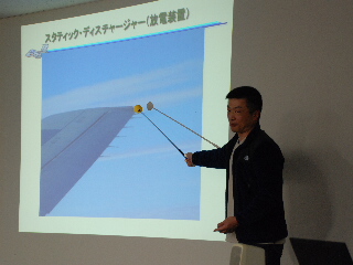b񋟁iFcj